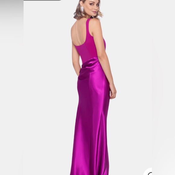 NWT Betsy and Adam Fuchsia gown from Lord and Taylor. - Picture 1 of 3